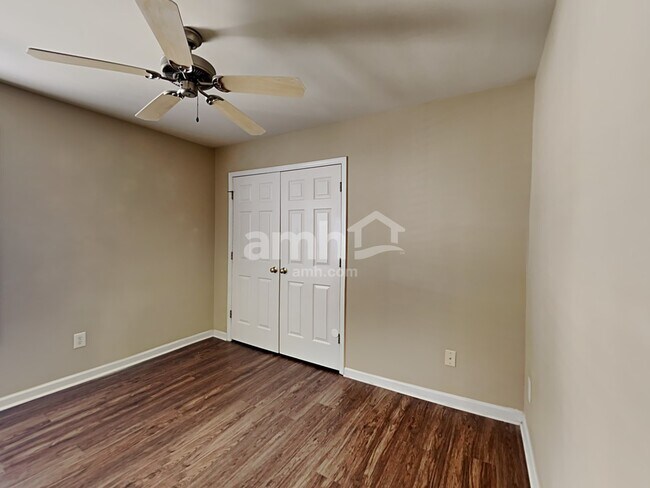 Building Photo - 835 Brookhannah Ct