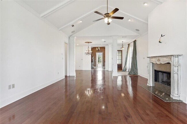 Building Photo - 109 Grand Champions Ln