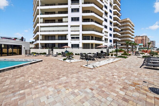 Building Photo - 3859 S Atlantic Ave