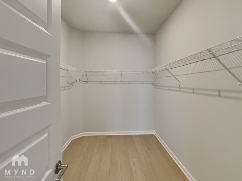 Building Photo - 15653 Ruthie Lynn Dr