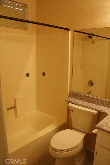 Building Photo - 280 Evergreen Ct