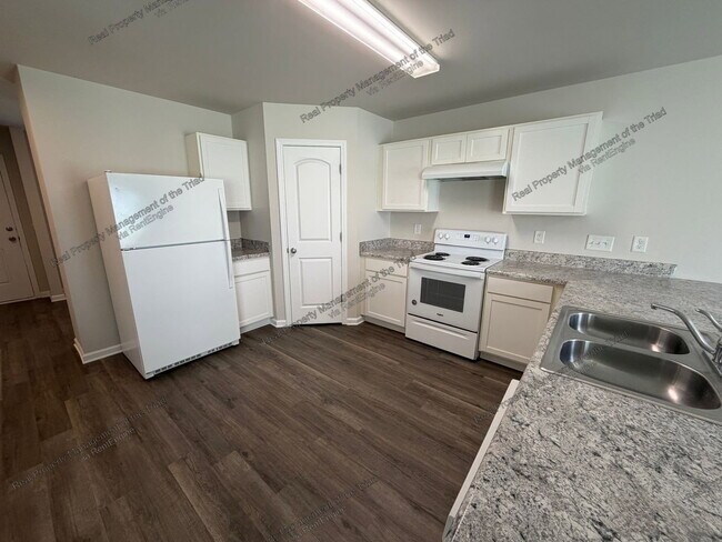 Building Photo - 4116 Devonwood Ct