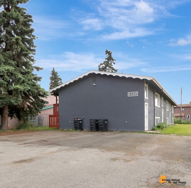 Building Photo - 6500 E 10th Ave