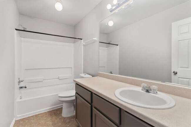 Building Photo - 10714 Mathom Landing