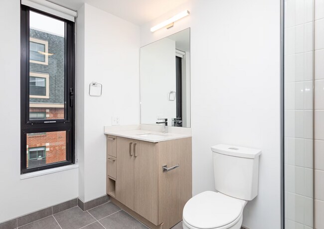 Building Photo - 627 Columbus Ave