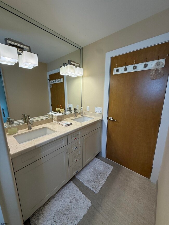 Building Photo - 103 S Andover Ave