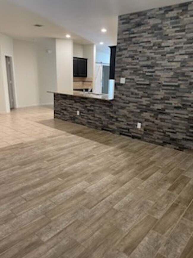 Building Photo - 4212 Tollcross Ln