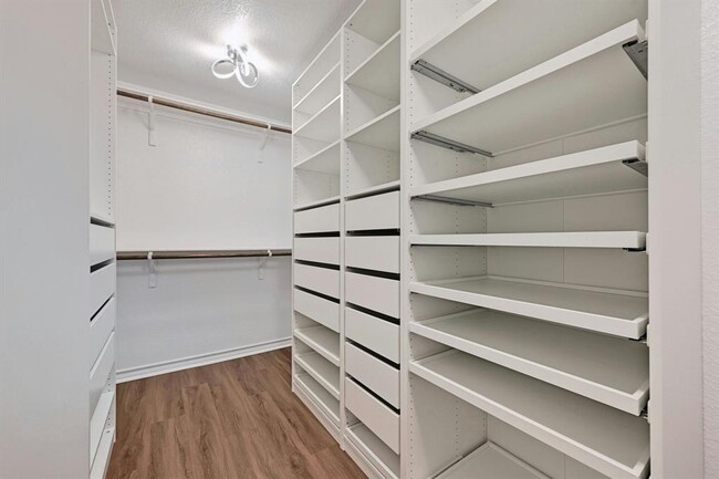 Building Photo - 5508 Mickelson Cove