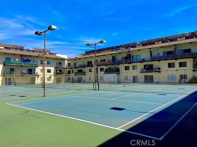 Building Photo - 5460 White Oak Ave