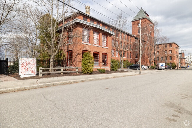 470 Silver St Manchester - 470 Silver St