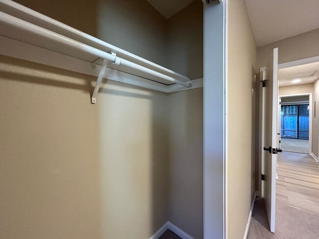 Building Photo - Serene 2 Bed, 2 Bath Updated Hidden Gem!