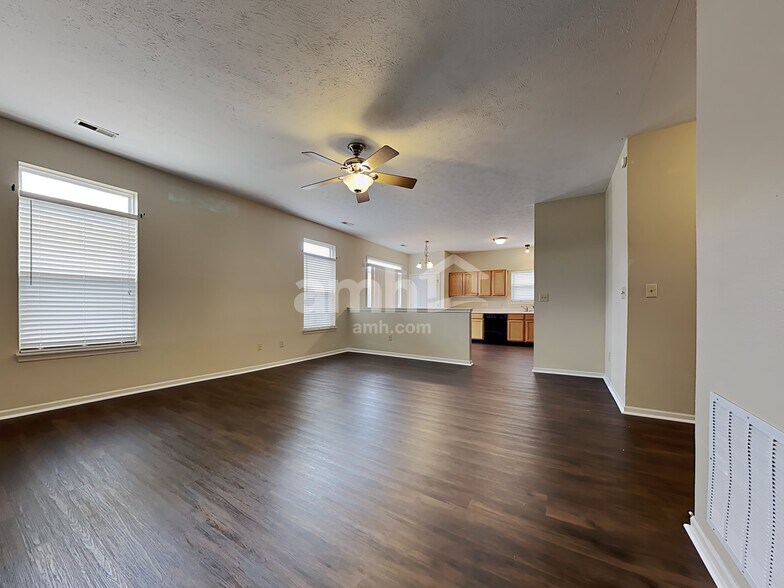 Building Photo - 10087 Sundown Ln