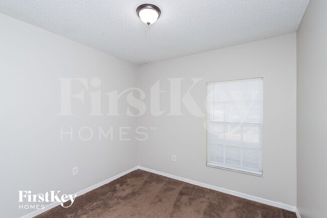 Building Photo - 113 Marsh St