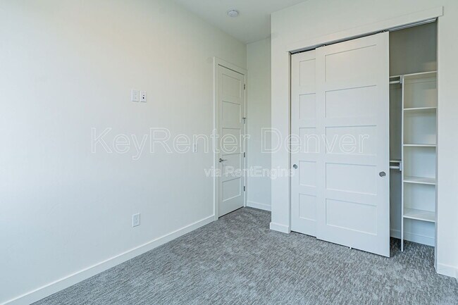 Building Photo - 1286 Osceola St