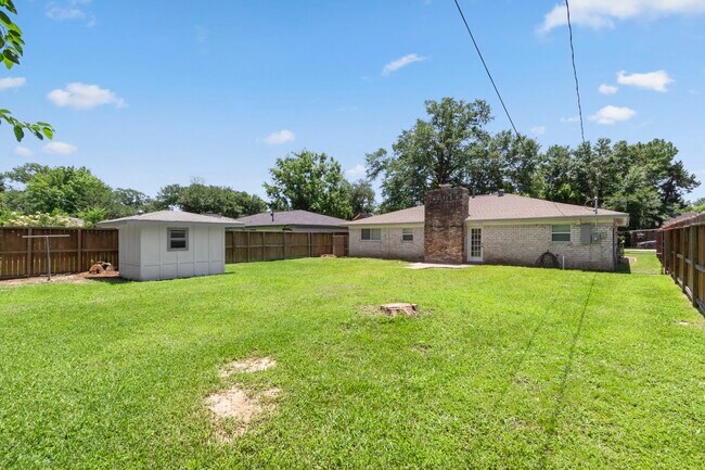 Building Photo - 11030 Hayslip Ln