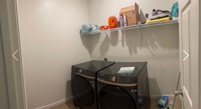 Building Photo - Lovely 3 Bedroom / 2 Bathroom for rent $2,495