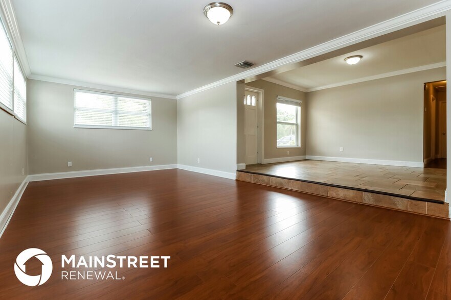 Building Photo - 104 Ramona Cir