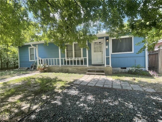Primary Photo - 1041 Rosemont St
