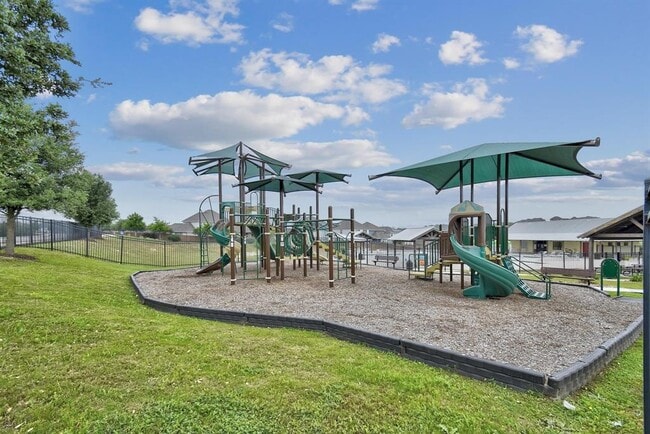 Building Photo - 3213 Little Willow