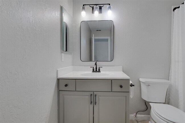 Building Photo - 12293 Sailwinds Dr