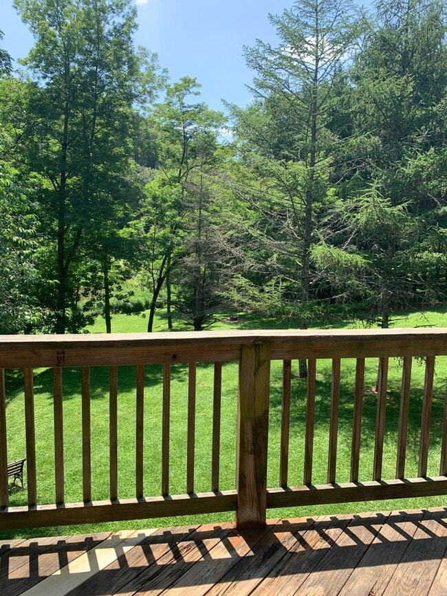 Building Photo - 504 Stuart Williams Rd