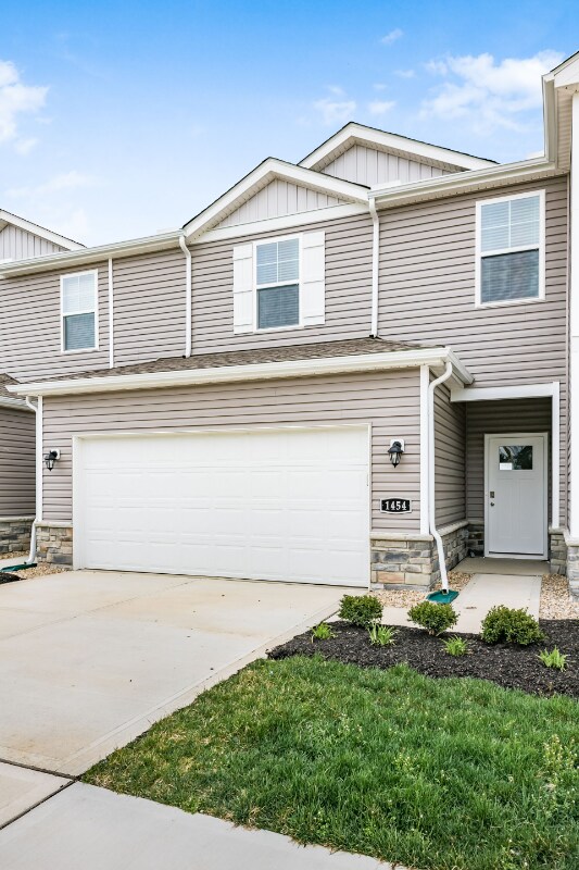 Building Photo - 1454 Doubleday Dr