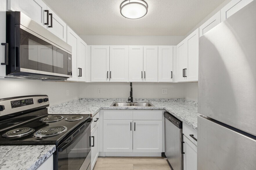 Building Photo - The Enclave at 3726