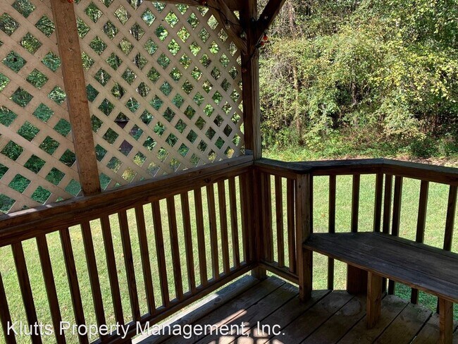 Building Photo - 2 br, 1.5 bath House - 608 John Fraley Drive