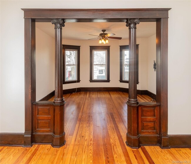 Building Photo - 15 Taylor Ave