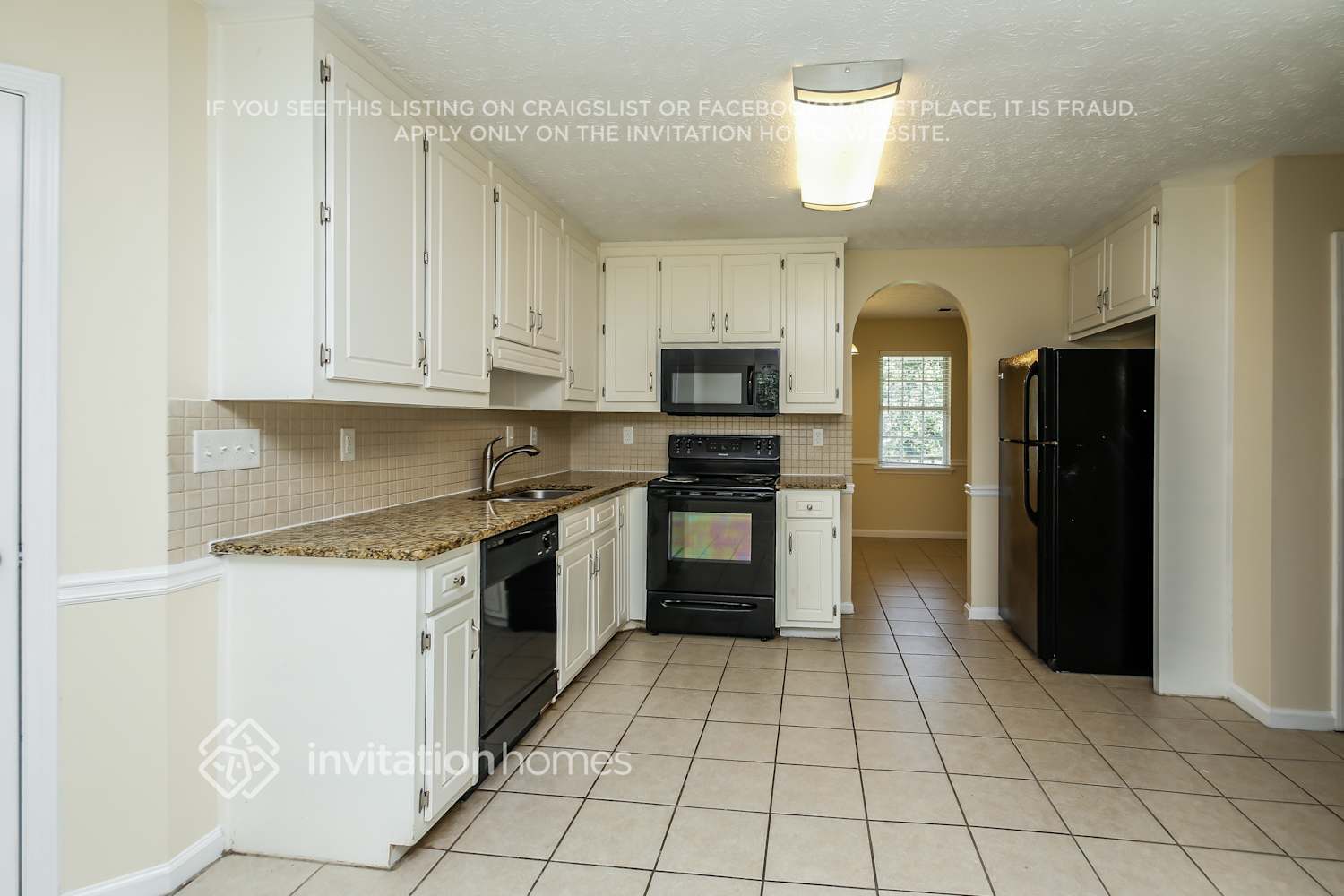 Building Photo - 2035 Amberly Glen Way