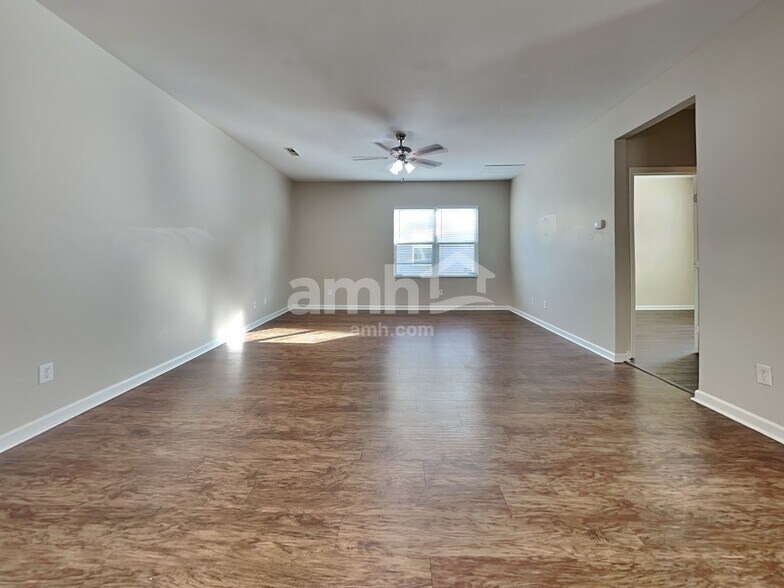 Building Photo - 123 Brookhaven Rd