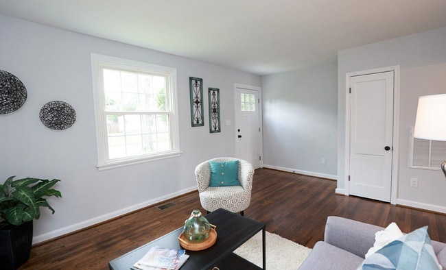 Building Photo - 502 Patrick Ave