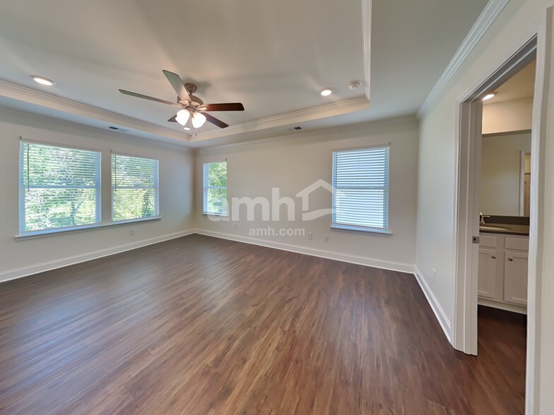 Building Photo - 1524 Soapstone Rd