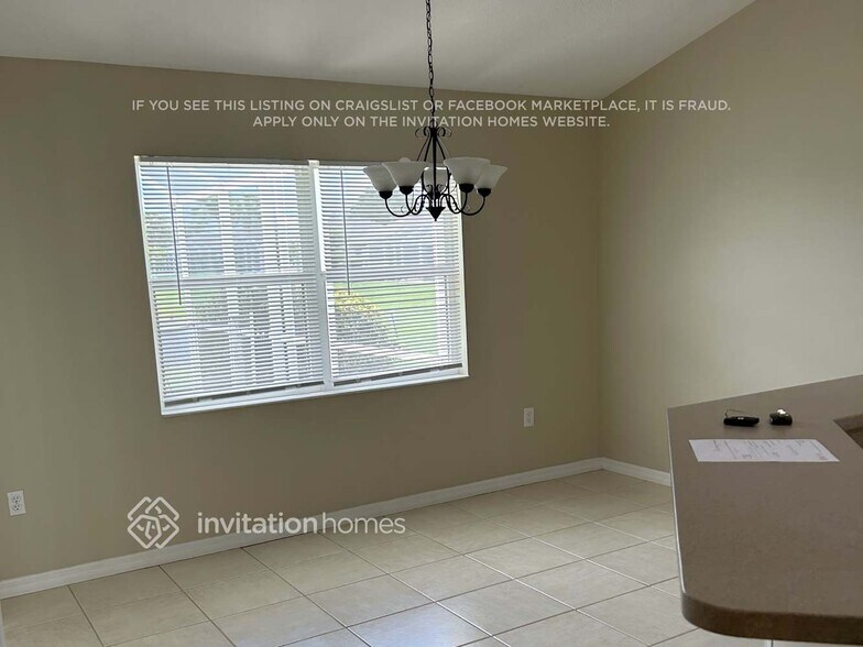 Building Photo - 4514 33rd Ct E