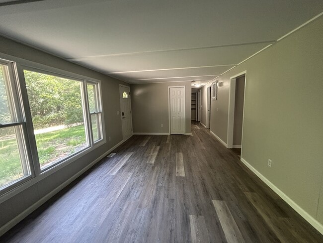 Building Photo - 385 N Lakeshore Dr
