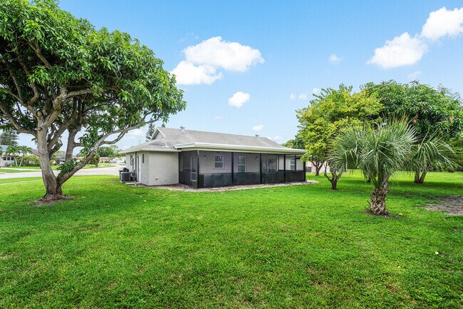 Building Photo - 6098 Winding Brooke Way
