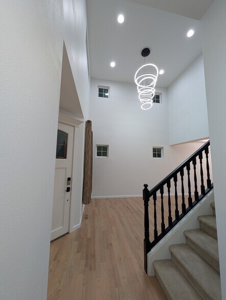 Building Photo - 19031 Waxen Rd