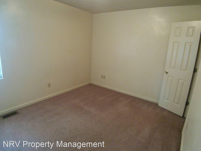 Building Photo - 4 br, 2 bath House - 609 Howe Street