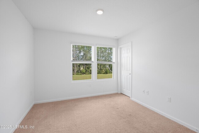 Building Photo - 40 Crisanto Rd