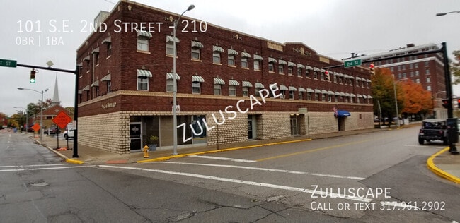 Primary Photo - 101 SE 2nd St