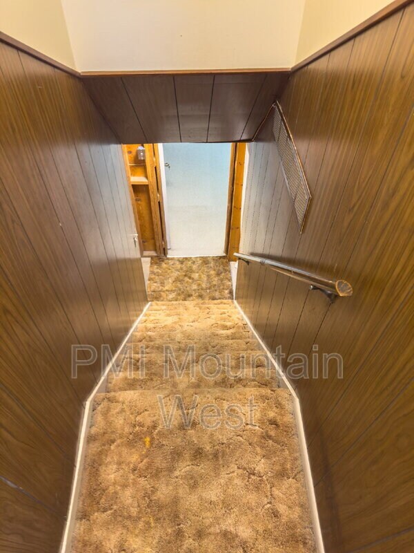 Building Photo - 2141 S 1700 E