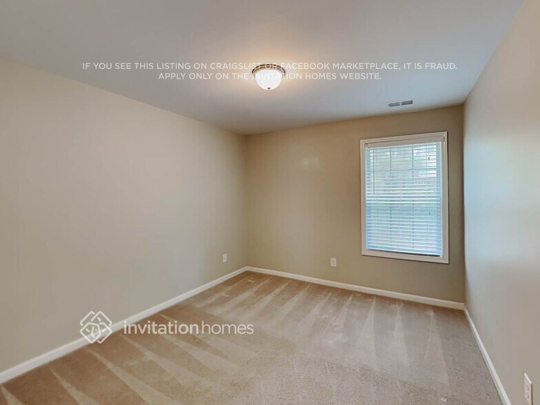 Building Photo - 5634 Elwood Cir