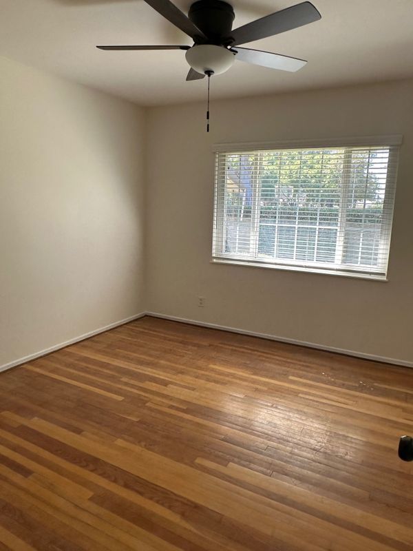 Building Photo - 4841 N Darfield Ave