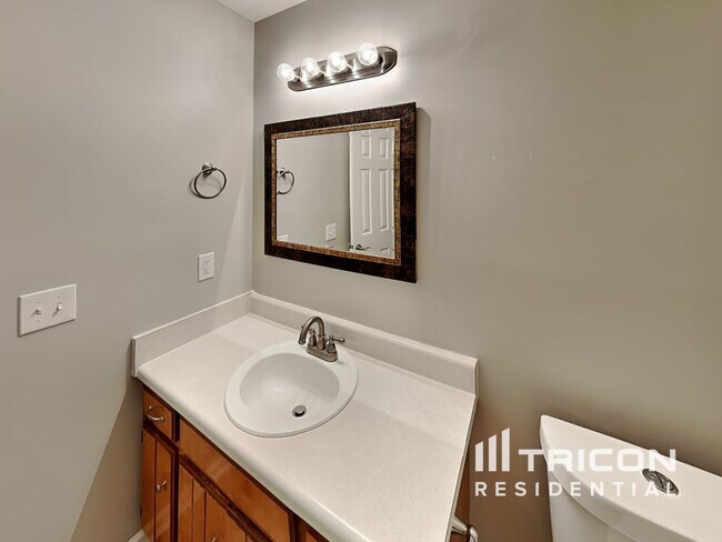 Building Photo - 80 Vincent Ln