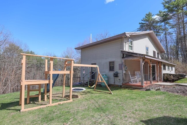 Building Photo - 40 Chemung Rd