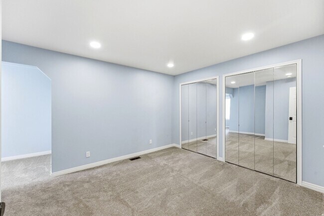 Building Photo - 1041 W Grindelwald Ct