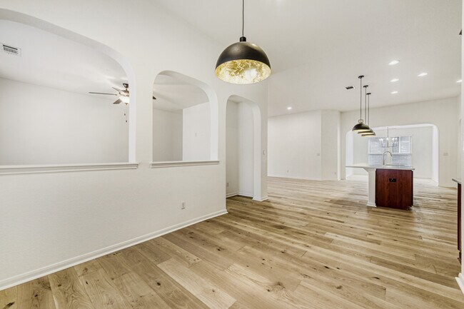 Building Photo - 5013 Pyrenees Pass