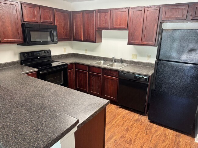 Building Photo - 2515 Martin St