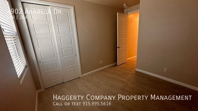 Building Photo - 4902 Arabela Dr