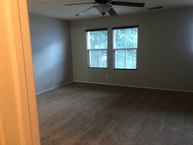 Master bedrooom - 6395 Delgado Ln